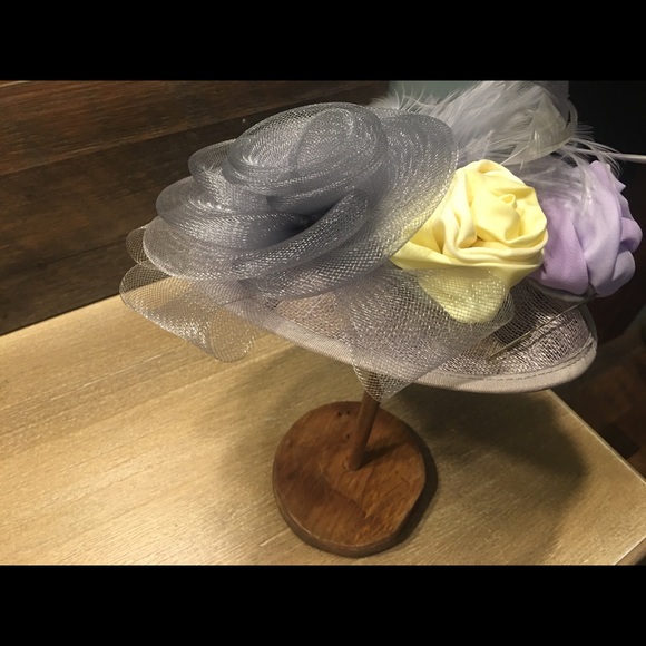 Fascinator. Wedding hat - Picture 2 of 4